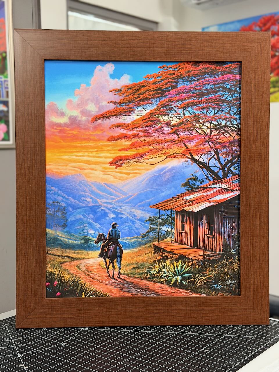 PR-1031 A Caballo Voy En El Campo De Puerto Rico – Tamaño 23x29" con enmarcado profesional color walnut (Vertical)